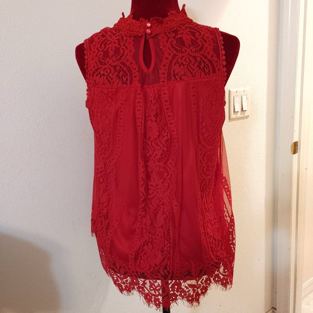 Red lace sleeveless Top